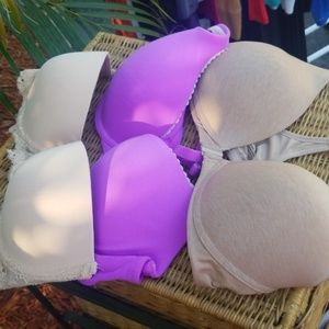 3 Bras VS, Laura Ashley  & Warners